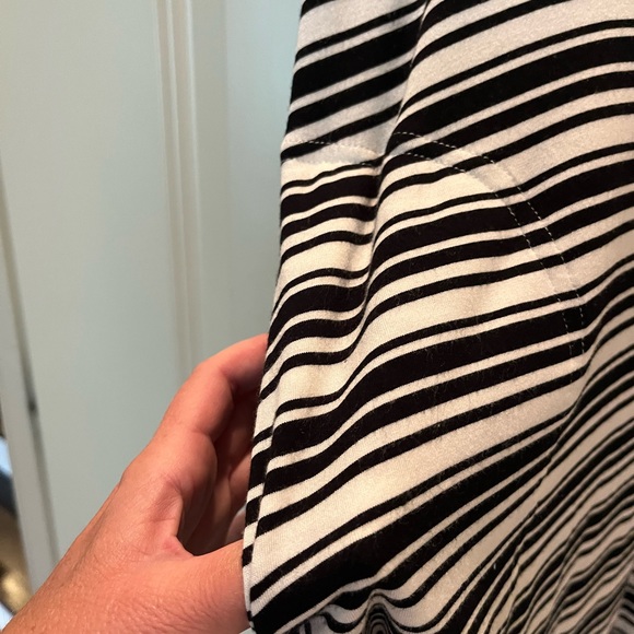 Yala Striped Sleeveless Dress - Picture 3 of 5